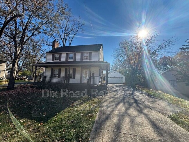 Building Photo - 3600 Grand Ave