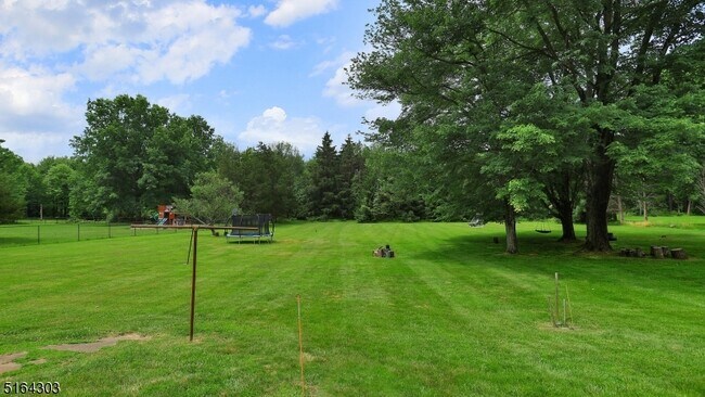 Building Photo - 1496 Washington Valley Rd