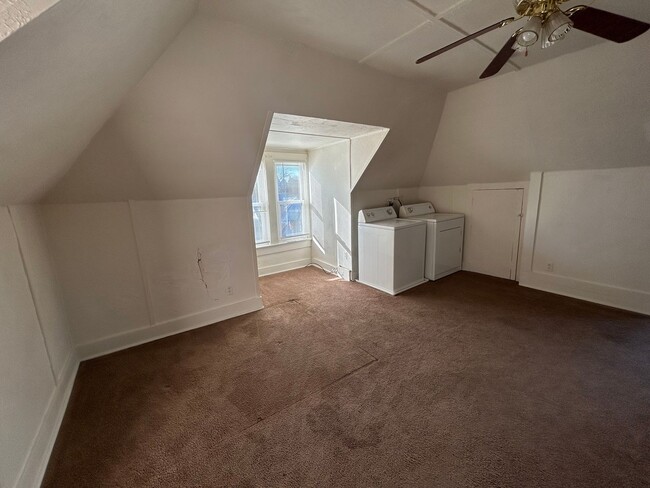 Building Photo - sce633