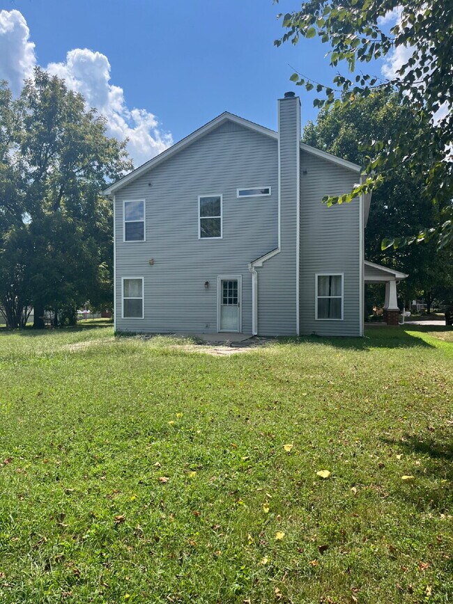 Building Photo - "Spacious 4-Bedroom Gem in Hermitage with 2.5 Baths and 1,824 Sq Ft of Comfort!"