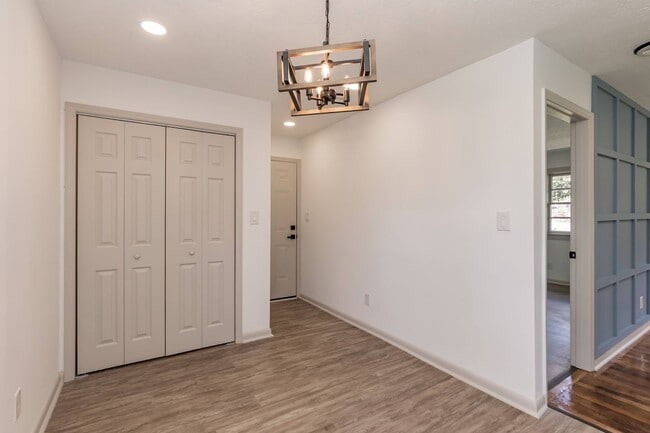 Building Photo - Spacious 4-Bedroom Rental – 10 Minutes from Fort Bragg & local amenities!