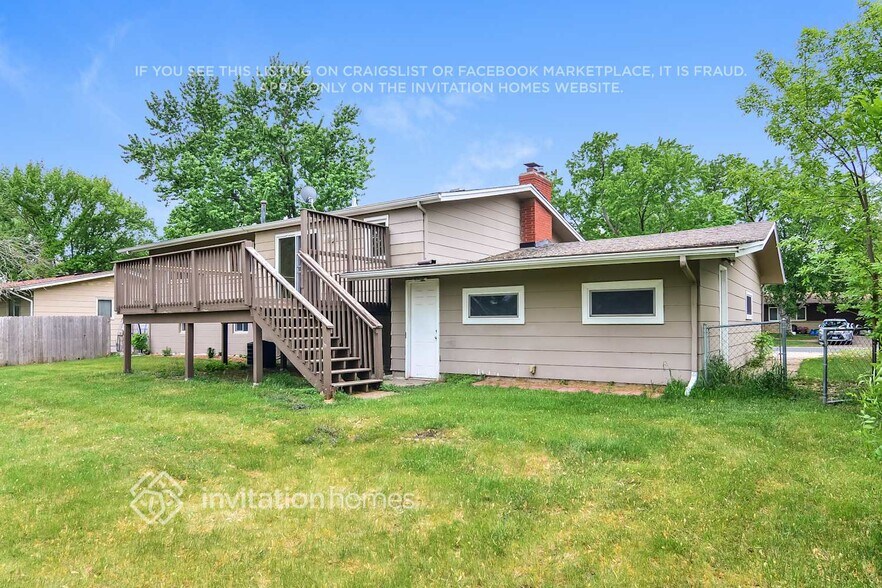 Building Photo - 8008 Colorado Ave N