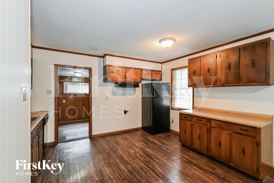 Building Photo - 1265 Winfield Rd