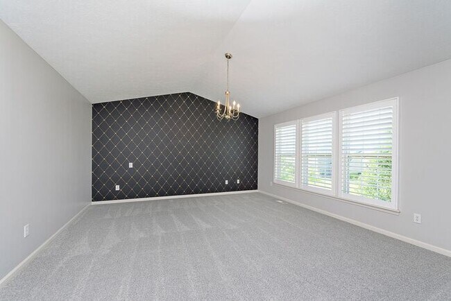 Building Photo - Stunning 6 Bed 3.5 Bath Carmel Home With Finished Basement an Fenced Yard!