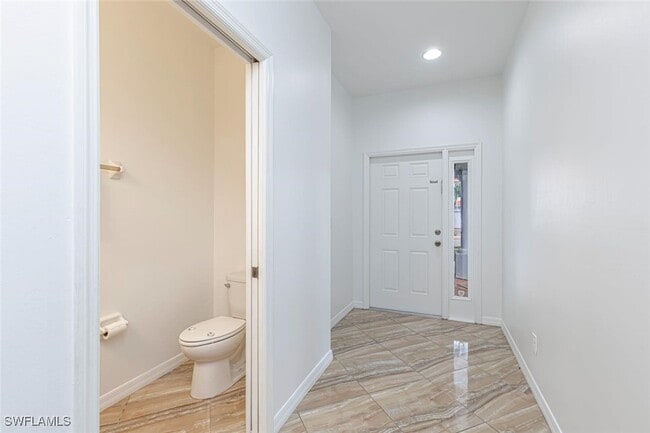 Building Photo - 15326 Summit Pl Cir