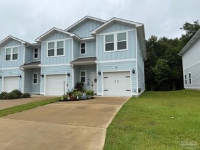 Building Photo - 1543 Iroquois Ct