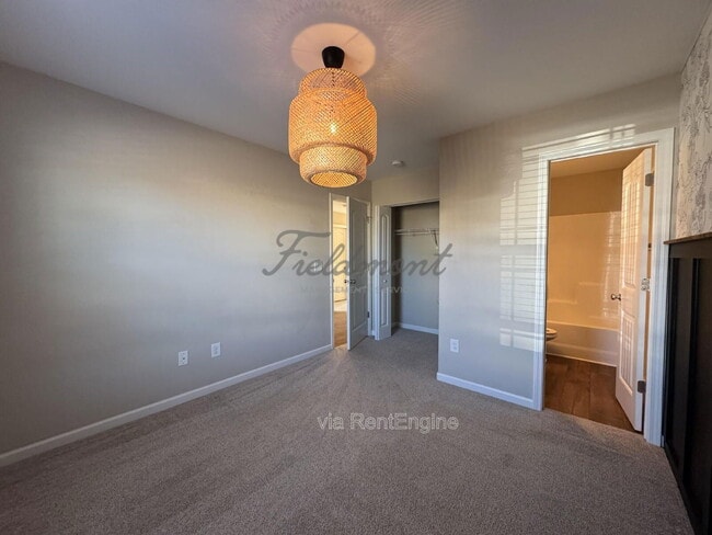 Building Photo - 116 Veranda Cir