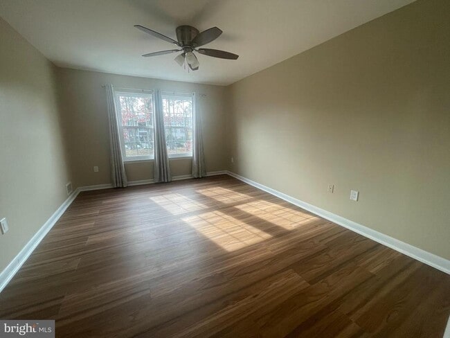 Building Photo - 81 Willow Ct