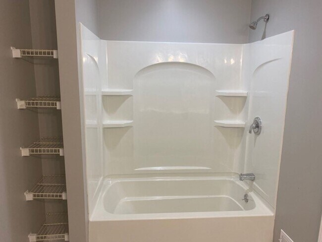 Building Photo - 61 Byberry Rd