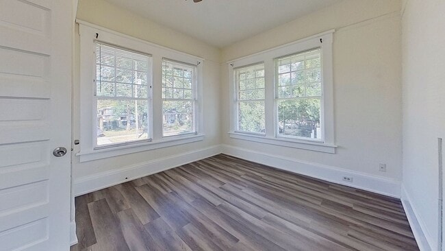 Building Photo - Copeland Street Duplexes