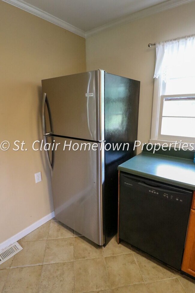 Building Photo - Cozy Home in Odenville