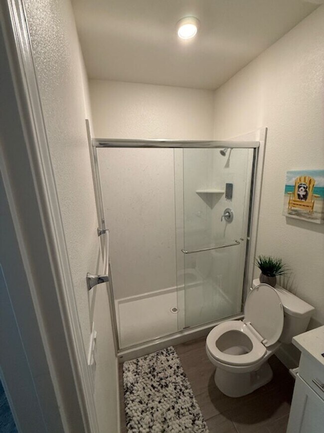 Building Photo - 6041 Oberlander Dr