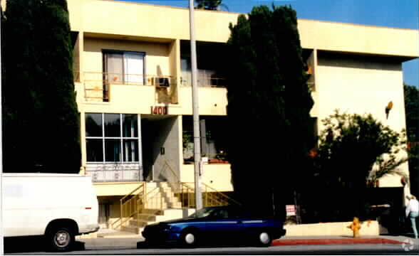 Primary Photo - 1400 N Fairfax Ave