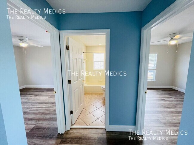 Building Photo - 1356 Periwinkle Blue Way