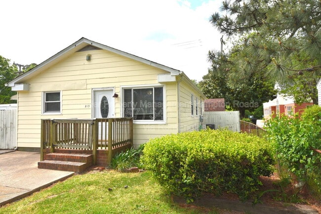 Building Photo - 213 Bassett Ave