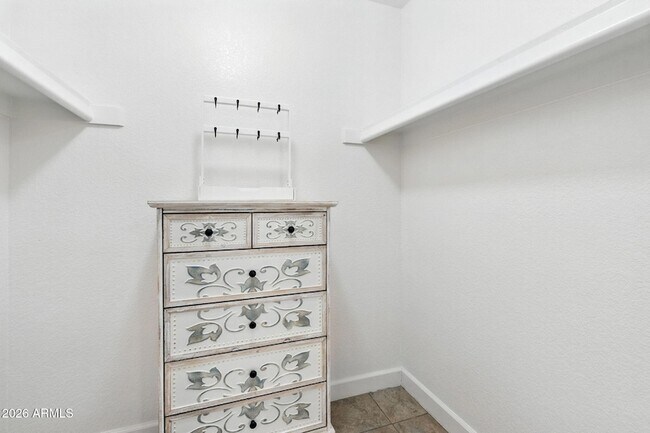 Building Photo - 8004 N 32nd Dr