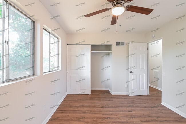 Building Photo - 2505 Netherton Dr