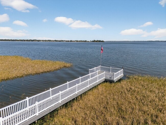 Building Photo - 1208 Lee St