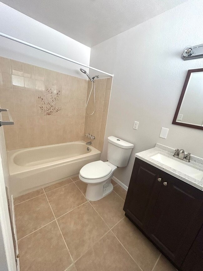 Building Photo - **MOVE-IN Special ** Beautiful 3 Bedroom/ 2 Bathroom Home In Downtown 29 Palms