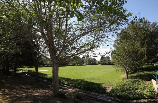 Building Photo - Beautiful 3-Bedroom, 2-Bath Home in Arborw...