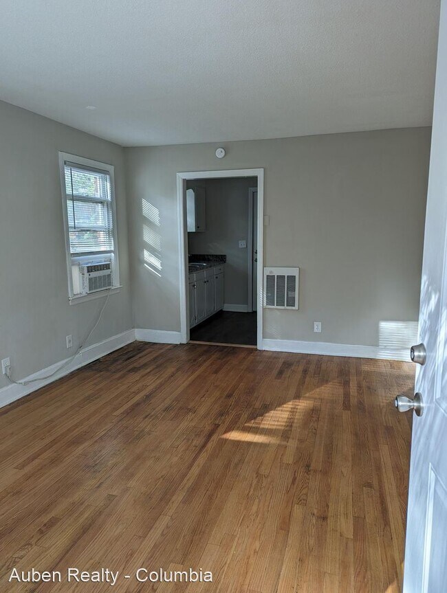 Building Photo - 2 br, 1 bath House - 3209 Wilmot Avenue Ap...