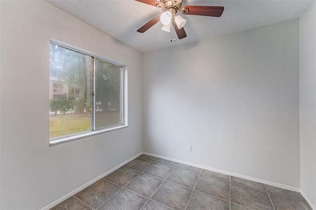 Building Photo - 5503 Pokeweed Ct