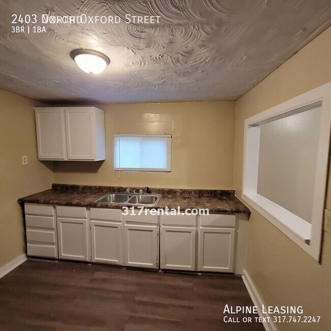 Building Photo - 2403 N Oxford St