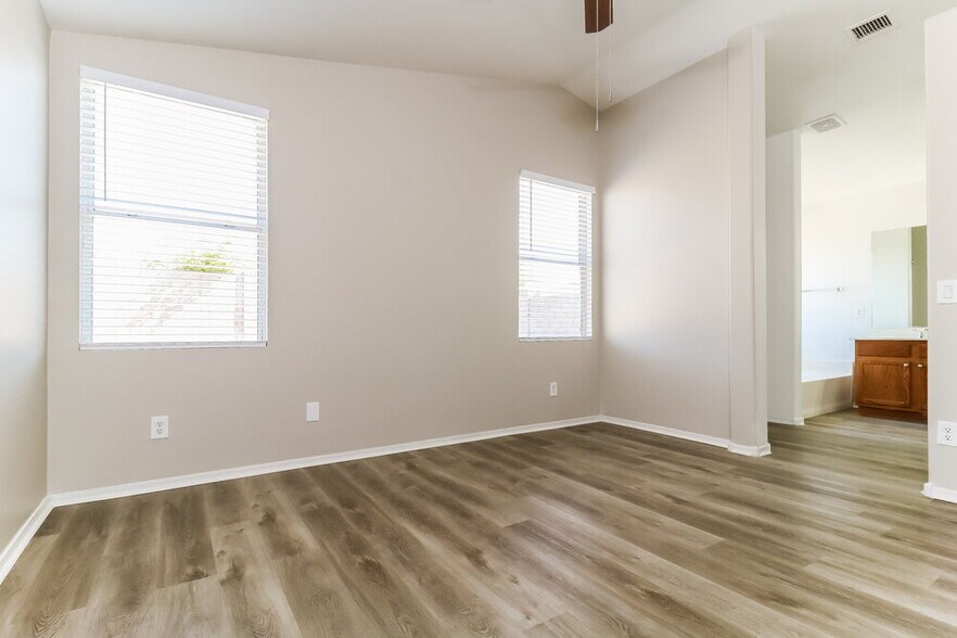 Building Photo - 16196 W Mesquite Dr