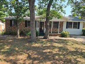 Building Photo - Southeast Columbia