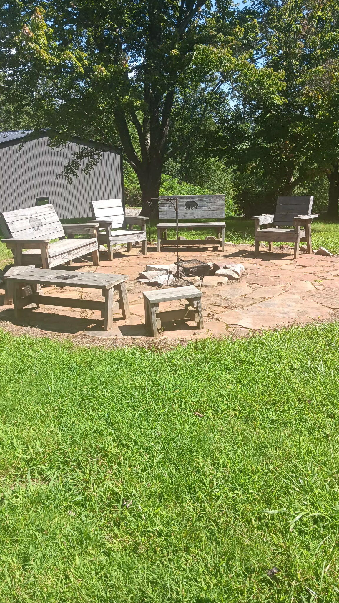 Building Photo - 22 Redbud Ln