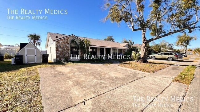 Building Photo - 5520 Charleston St