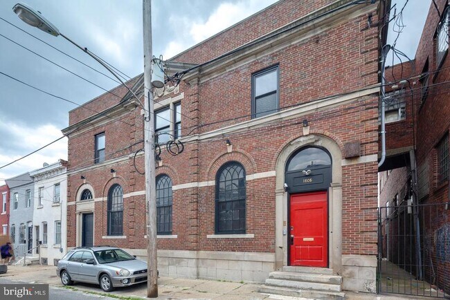 Building Photo - 1804-14 E Hazzard St