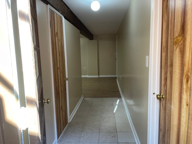 Building Photo - 10103 Ashburton Ln