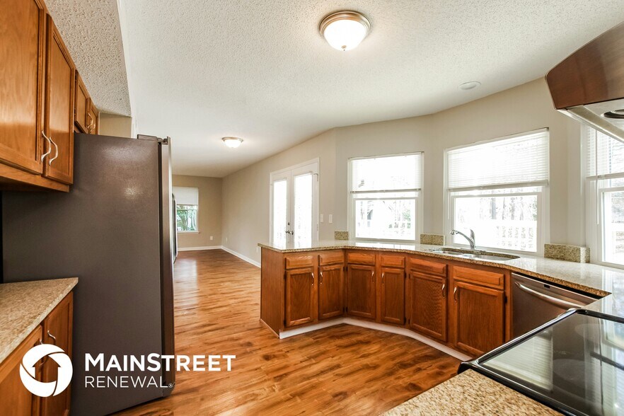 Building Photo - 3916 Armitage Dr