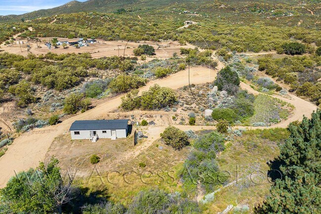 Building Photo - Lovely 2 Bed/2 Bath Manufactured Double-Wide Home In Anza!