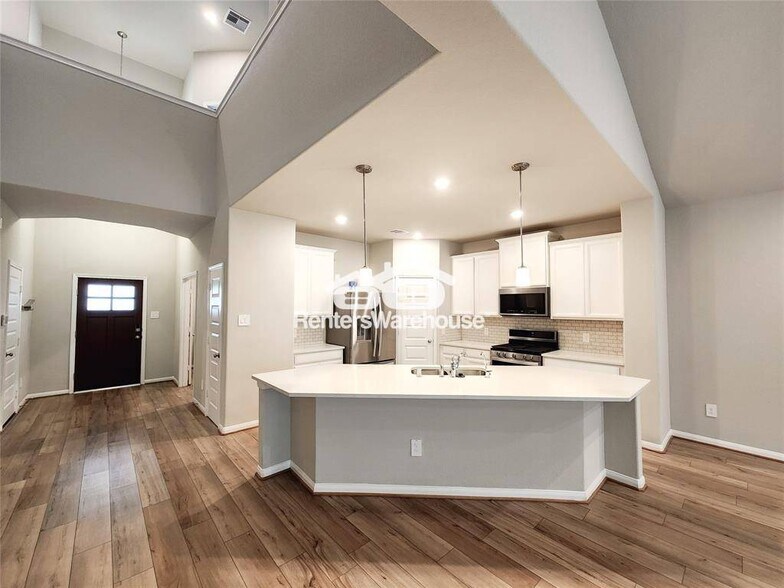 Building Photo - 10714 Clfs Vw Dr