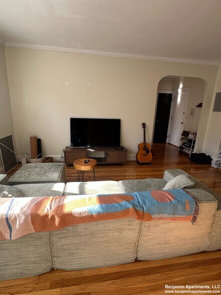 Building Photo - 2039 Commonwealth Ave