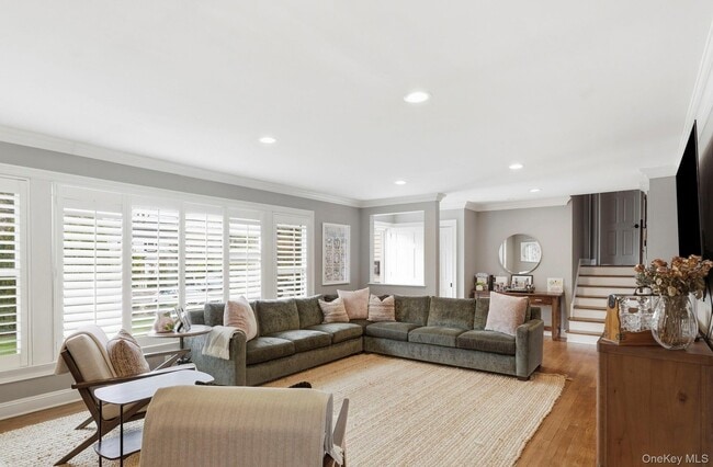 Building Photo - 221 Mamaroneck Rd