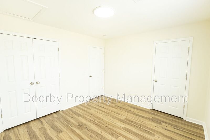 Building Photo - 3627 6th Ave