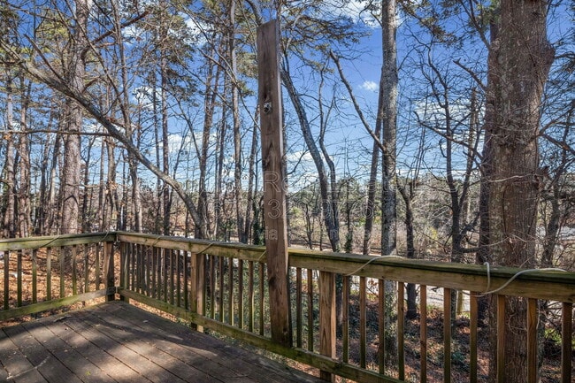 Building Photo - 1892 Lakestone Way