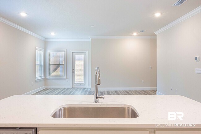 Building Photo - 31543 Lyon Rd