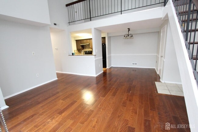 Building Photo - 2202 Aspen Dr