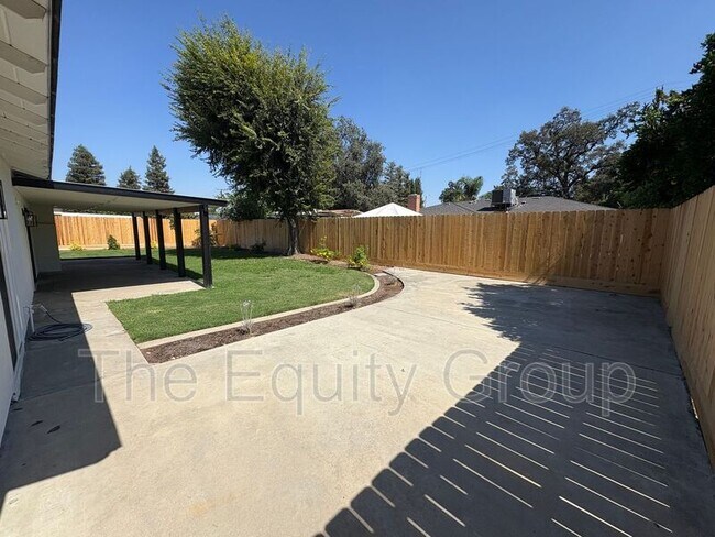 Building Photo - 2918 S Willis Ct