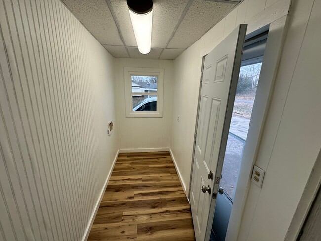 Building Photo - 304/306 West 14th Street