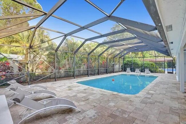 Primary Photo - 2120 SW 28th Way