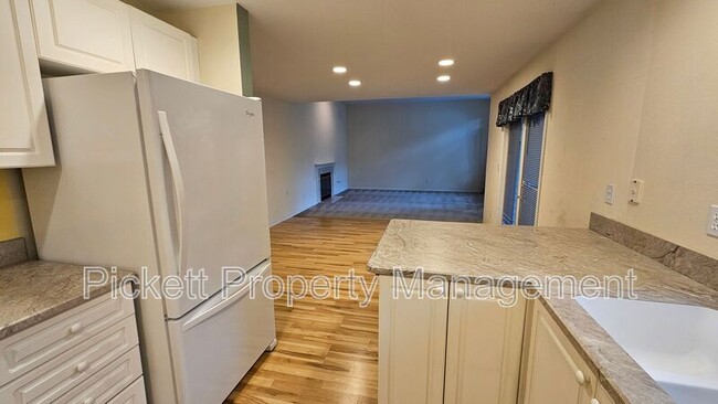 Building Photo - 12596 Deer Park Ln NW