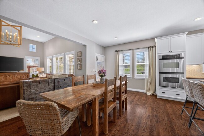 Building Photo - "Spacious 5-Bedroom Retreat on South Quantock Way - Perfectly Designed for Comfort and Style!"