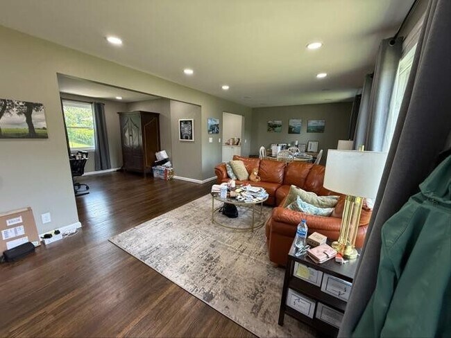 Building Photo - 6416 Henry Ford Dr