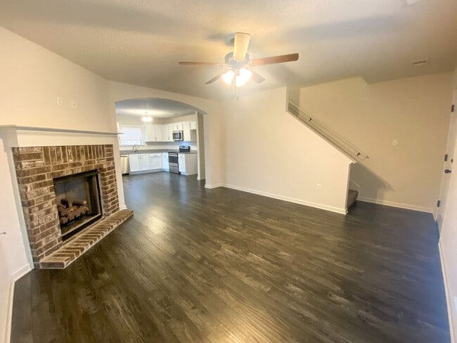 Building Photo - 4 bed, 3 bath built in 2021 in Somerville