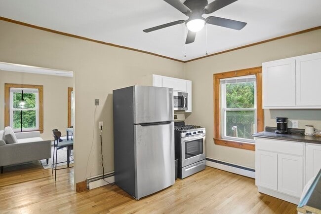 Building Photo - 88 Vernon St